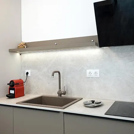 Chic One * Saints Constantine and Helena