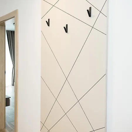 Chic One Szent Konstantin és Elena