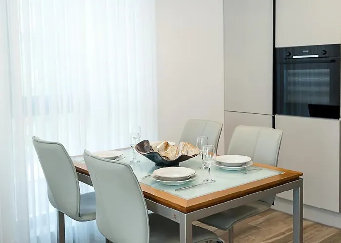 Chic One * 산콘스탄틴앤헬레나