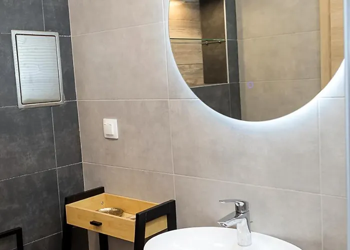 Chic One 산콘스탄틴앤헬레나